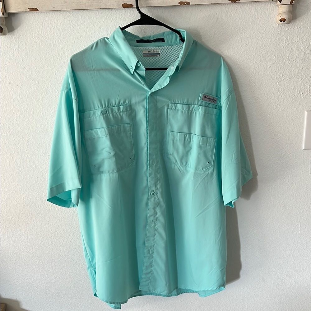 Columbia aqua blue Tamiami PFG fishing shirt
